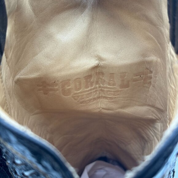 Corral Vintage Mens 10M Cowboy Boots Square Toe Western Embroidered Wings Cross - Picture 12 of 12